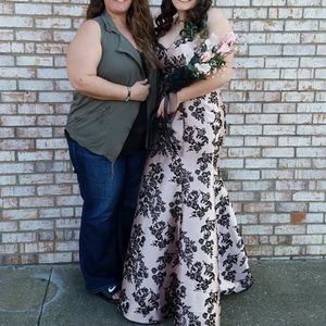 Windsor Blush with Black Lace Trumpet Dress